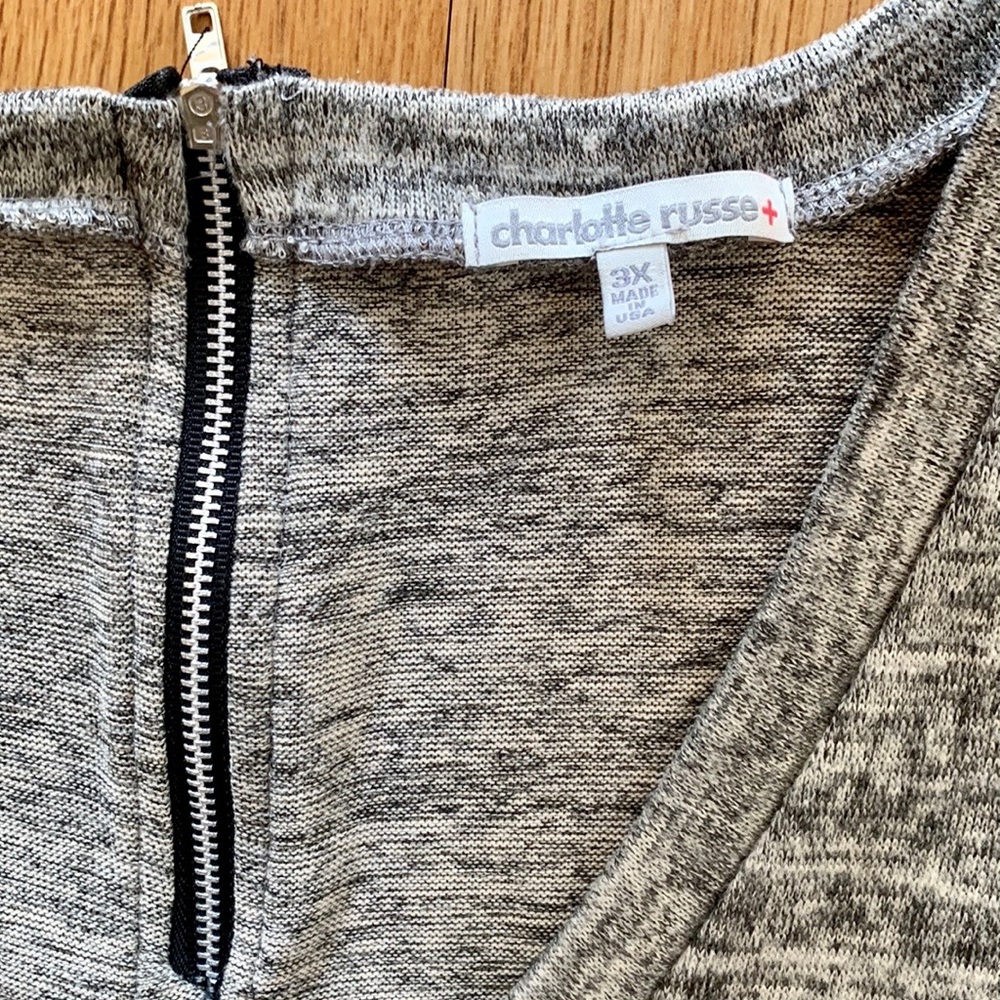 Charlotte Russe V-Neck Long Sleeve Shirt • 3X - Picture 2 of 10